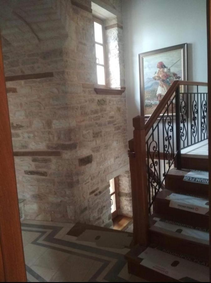 Argjiro Traditional Gjirokastër 외부 사진