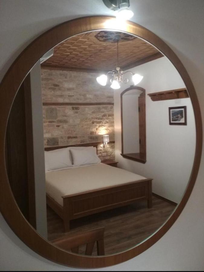 Argjiro Traditional Gjirokastër 외부 사진