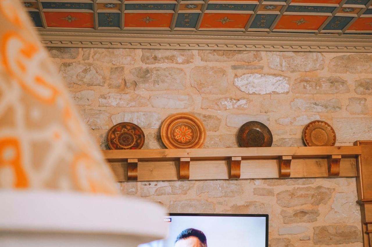 Argjiro Traditional Gjirokastër 외부 사진